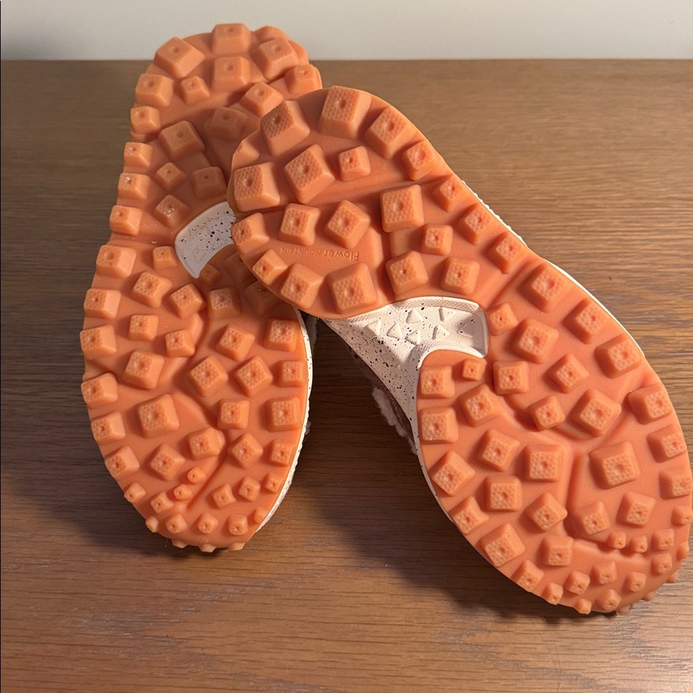 New Flower Mountain Kotetsu Teddy Faux Shearling Sneakers - Picture 4 of 4